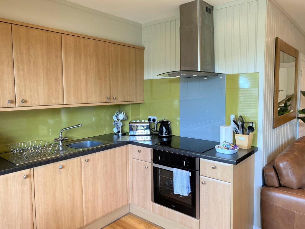Birch 18 With Hot Tub Newton Stewart