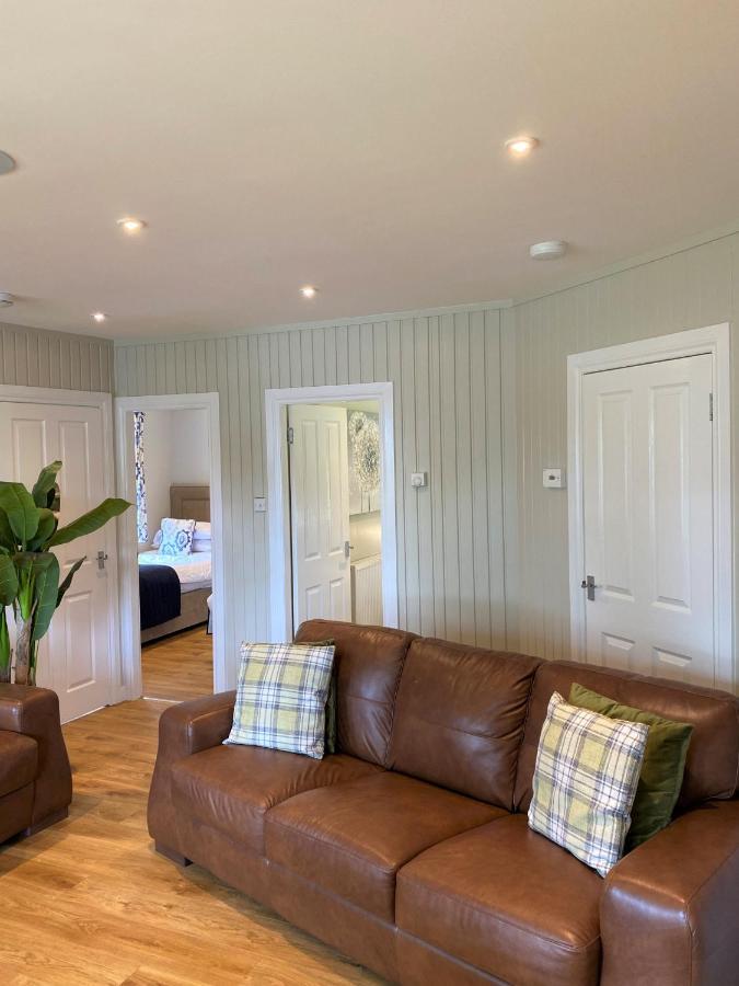 Birch 18 With Hot Tub Chalet Newton Stewart