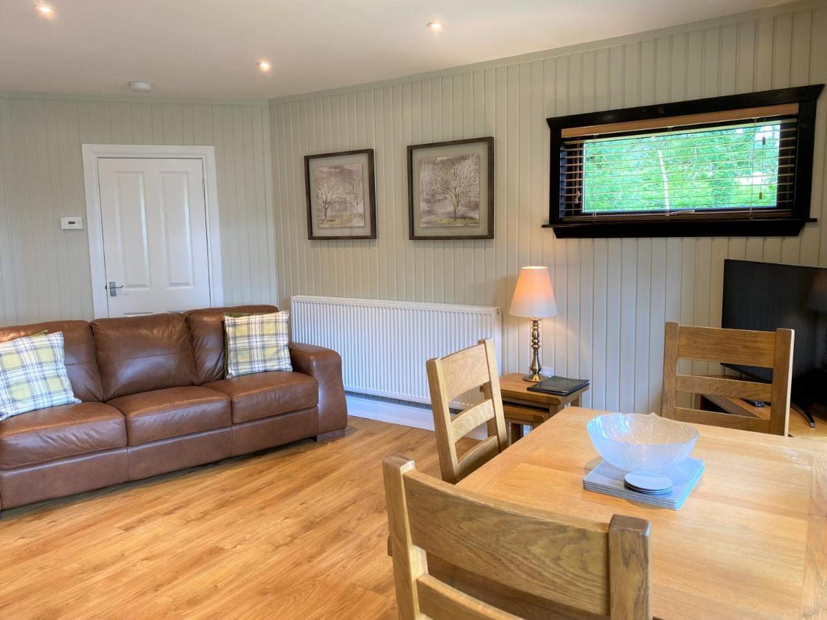 Birch 18 With Hot Tub Chalet *